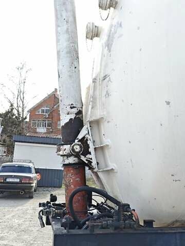 Даф 95 1999 у Дніпро (Дніпропетровську) на Automoto.ua Жовтий Даф 95, об'ємом двигуна 12.58 л та пробігом 1 тис. км за 8000 $, фото 19 на Automoto.ua