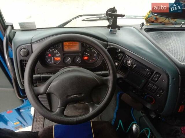 Синий Даф 95, объемом двигателя 0 л и пробегом 265 тыс. км за 15400 $, фото 12 на Automoto.ua