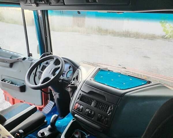 Синий Даф 95, объемом двигателя 12.58 л и пробегом 1 тыс. км за 23000 $, фото 12 на Automoto.ua