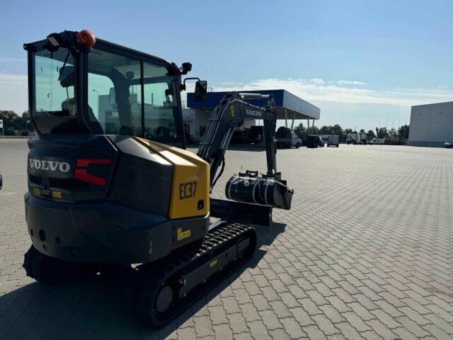 Даф 95 XF 380, объемом двигателя 12.58 л и пробегом 0 тыс. км за 71000 $, фото 4 на Automoto.ua