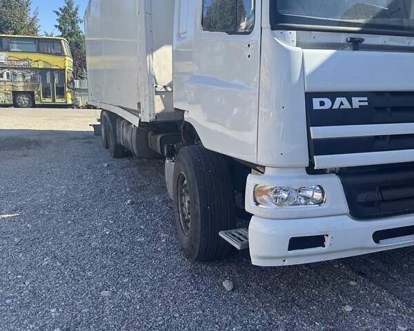 Білий Даф CF, об'ємом двигуна 9.19 л та пробігом 900 тис. км за 12000 $, фото 1 на Automoto.ua