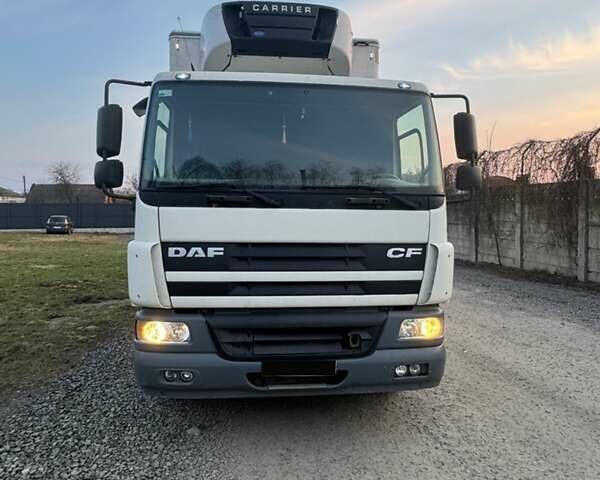 Белый Даф СФ, объемом двигателя 5.9 л и пробегом 940 тыс. км за 18000 $, фото 1 на Automoto.ua