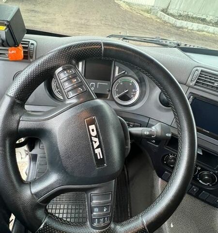 Белый Даф СФ, объемом двигателя 12.9 л и пробегом 467 тыс. км за 32000 $, фото 10 на Automoto.ua