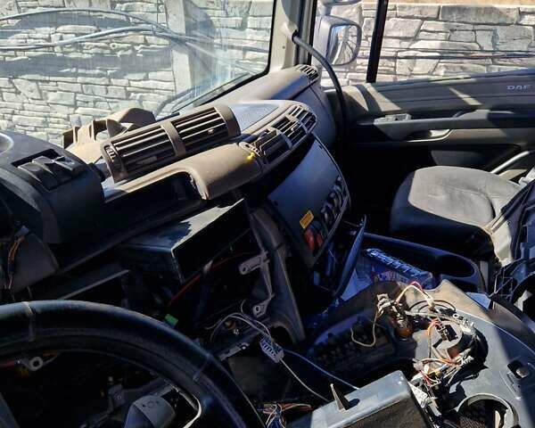 Білий Даф CF, об'ємом двигуна 12.9 л та пробігом 800 тис. км за 10500 $, фото 6 на Automoto.ua