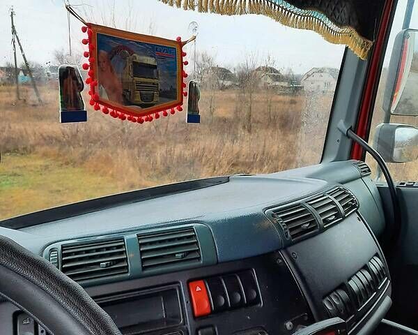 Красный Даф СФ, объемом двигателя 9.2 л и пробегом 745 тыс. км за 15000 $, фото 16 на Automoto.ua