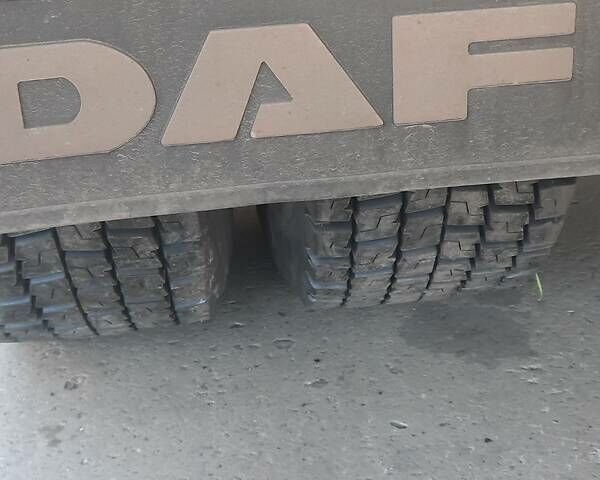 Красный Даф СФ, объемом двигателя 9.2 л и пробегом 745 тыс. км за 15000 $, фото 3 на Automoto.ua