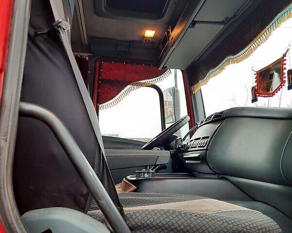 Красный Даф СФ, объемом двигателя 9.2 л и пробегом 745 тыс. км за 15000 $, фото 18 на Automoto.ua