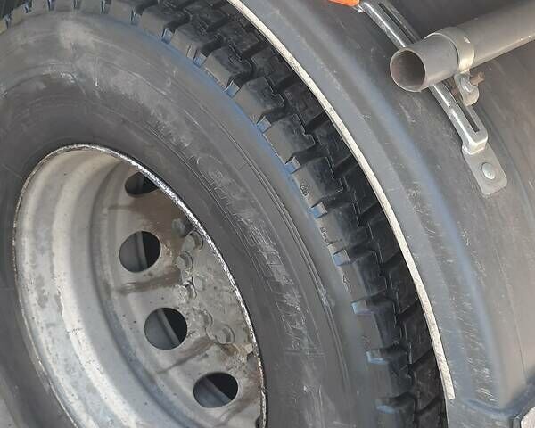 Красный Даф СФ, объемом двигателя 9.2 л и пробегом 745 тыс. км за 15000 $, фото 1 на Automoto.ua