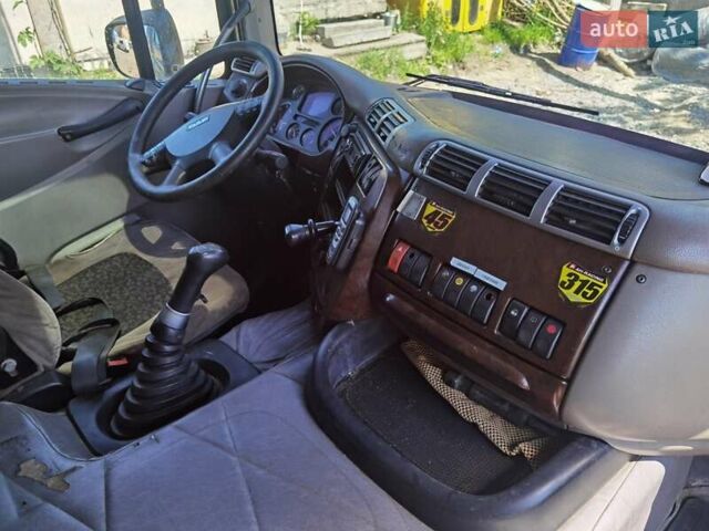 Красный Даф СФ, объемом двигателя 12.58 л и пробегом 473 тыс. км за 19000 $, фото 2 на Automoto.ua