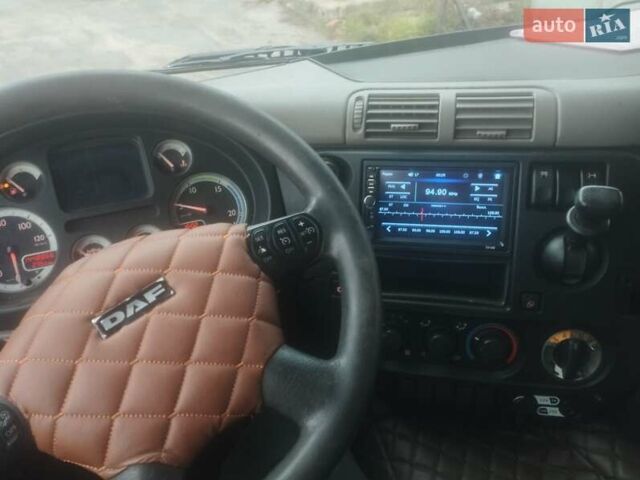 Даф CF 2011 у Дрогобичі на Automoto.ua Червоний Даф CF, об'ємом двигуна 12.9 л та пробігом 1 тис. км за 22000 $, фото 9 на Automoto.ua