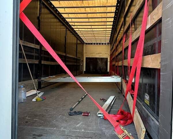 Красный Даф СФ, объемом двигателя 10.84 л и пробегом 5 тыс. км за 30000 $, фото 2 на Automoto.ua