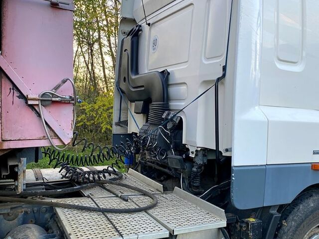 Даф СФ, объемом двигателя 12.9 л и пробегом 100 тыс. км за 20000 $, фото 3 на Automoto.ua