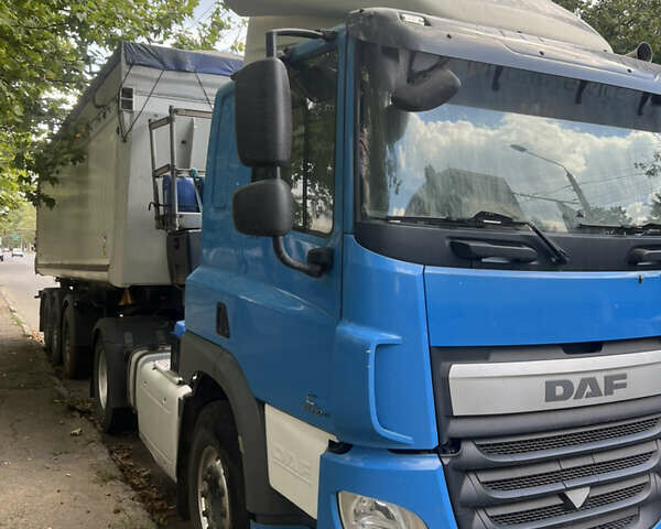 Синий Даф СФ, объемом двигателя 10.84 л и пробегом 800 тыс. км за 32000 $, фото 1 на Automoto.ua