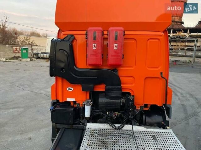 Оранжевый Даф СФ, объемом двигателя 10.8 л и пробегом 710 тыс. км за 26000 $, фото 11 на Automoto.ua