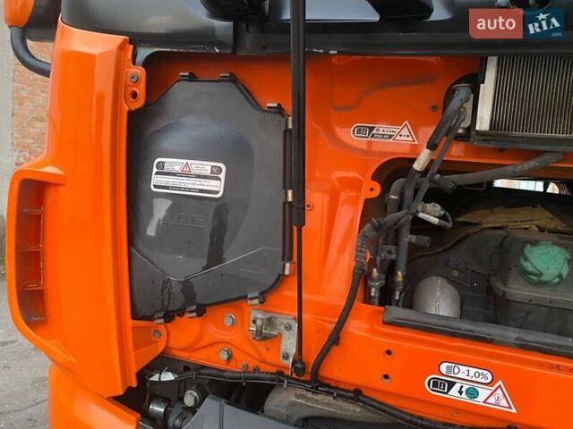 Оранжевый Даф СФ, объемом двигателя 10.8 л и пробегом 710 тыс. км за 26000 $, фото 5 на Automoto.ua