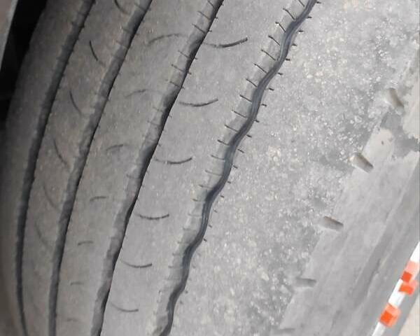 Белый Даф ФТ, объемом двигателя 12.58 л и пробегом 690 тыс. км за 6000 $, фото 3 на Automoto.ua