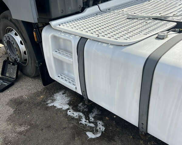 Белый Даф ФТ, объемом двигателя 12.9 л и пробегом 999 тыс. км за 17900 $, фото 5 на Automoto.ua