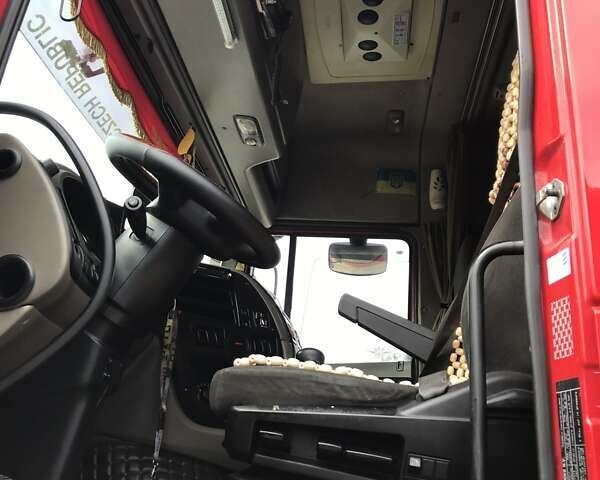 Червоний Даф ФХ, об'ємом двигуна 0 л та пробігом 130 тис. км за 13996 $, фото 14 на Automoto.ua