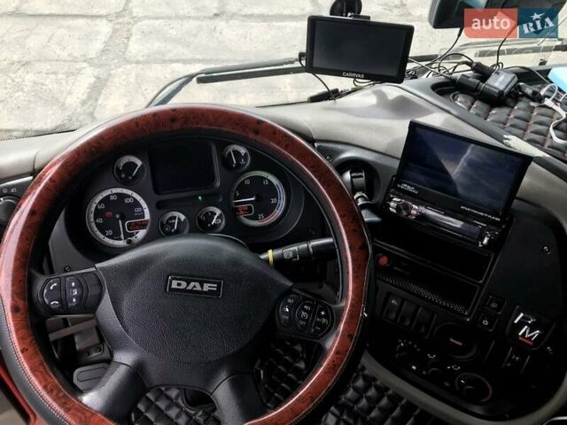 Червоний Даф ФХ, об'ємом двигуна 0 л та пробігом 130 тис. км за 13996 $, фото 13 на Automoto.ua