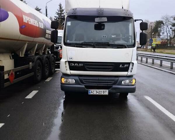 Белый Даф ЛФ, объемом двигателя 4.46 л и пробегом 795 тыс. км за 20500 $, фото 1 на Automoto.ua