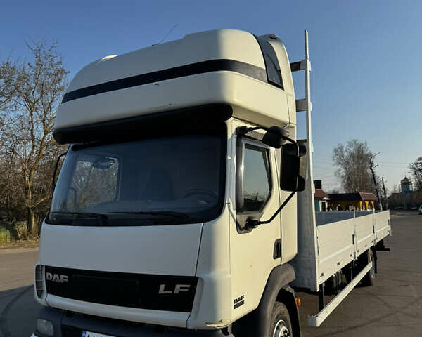 Белый Даф ЛФ, объемом двигателя 5.88 л и пробегом 742 тыс. км за 12500 $, фото 2 на Automoto.ua