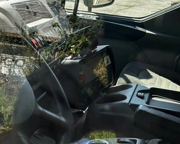 Білий Даф LF, об'ємом двигуна 7.1 л та пробігом 200 тис. км за 44000 $, фото 5 на Automoto.ua