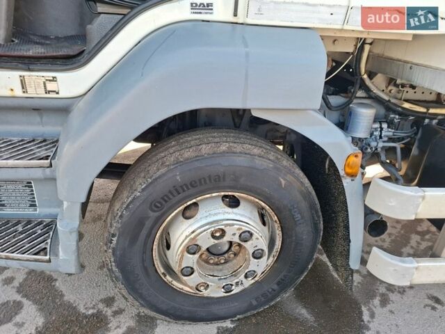 Белый Даф ЛФ, объемом двигателя 6.69 л и пробегом 848 тыс. км за 25000 $, фото 2 на Automoto.ua