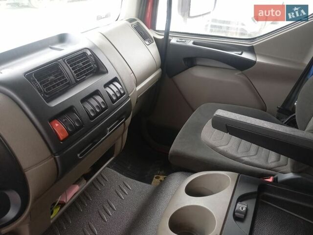 Красный Даф ЛФ, объемом двигателя 4.46 л и пробегом 450 тыс. км за 41000 $, фото 9 на Automoto.ua