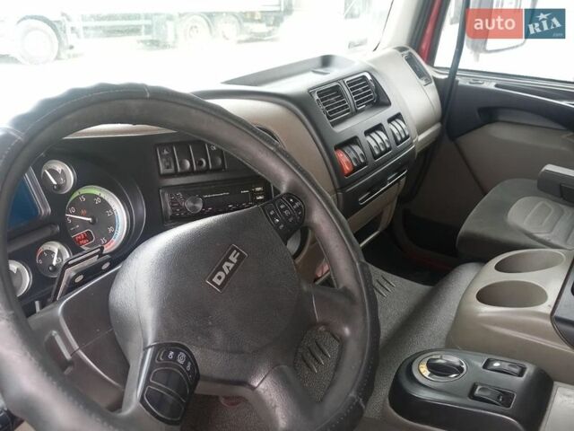 Красный Даф ЛФ, объемом двигателя 4.46 л и пробегом 450 тыс. км за 41000 $, фото 8 на Automoto.ua