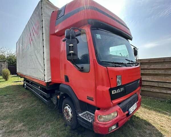 Даф ЛФ 2005 в Ковель на Automoto.ua Красный Даф ЛФ, объемом двигателя 5.88 л и пробегом 1 тыс. км за 10800 $, фото 3 на Automoto.ua