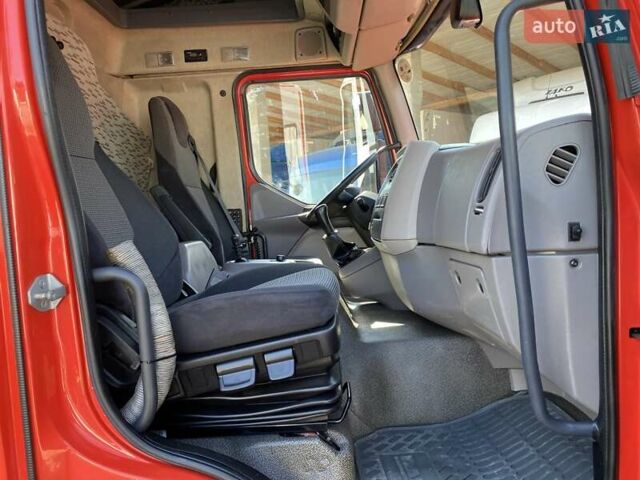Червоний Даф LF, об'ємом двигуна 6.7 л та пробігом 574 тис. км за 37600 $, фото 61 на Automoto.ua