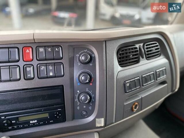 Красный Даф ЛФ, объемом двигателя 6.7 л и пробегом 574 тыс. км за 36900 $, фото 58 на Automoto.ua