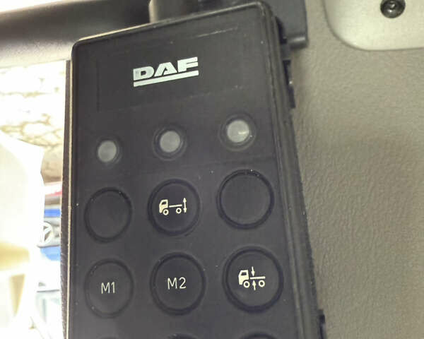 Даф ЛФ, объемом двигателя 4.5 л и пробегом 386 тыс. км за 24500 $, фото 25 на Automoto.ua