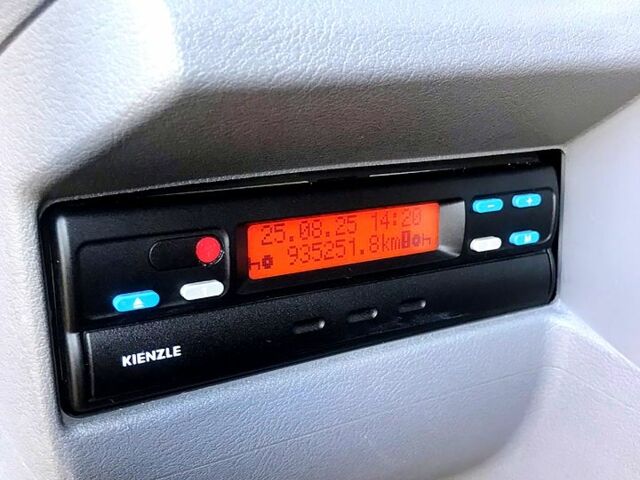 Даф ЛФ, объемом двигателя 4 л и пробегом 935 тыс. км за 16000 $, фото 5 на Automoto.ua