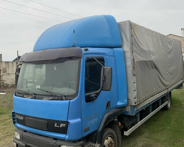 Синий Даф ЛФ, объемом двигателя 4 л и пробегом 816 тыс. км за 12500 $, фото 3 на Automoto.ua