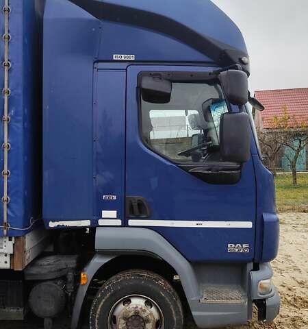 Синій Даф LF, об'ємом двигуна 4.6 л та пробігом 838 тис. км за 19300 $, фото 2 на Automoto.ua