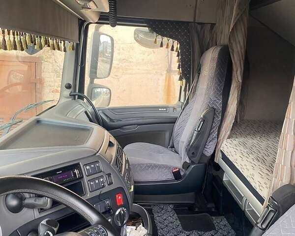 Белый Даф ХФ, объемом двигателя 12.9 л и пробегом 928 тыс. км за 49000 $, фото 14 на Automoto.ua