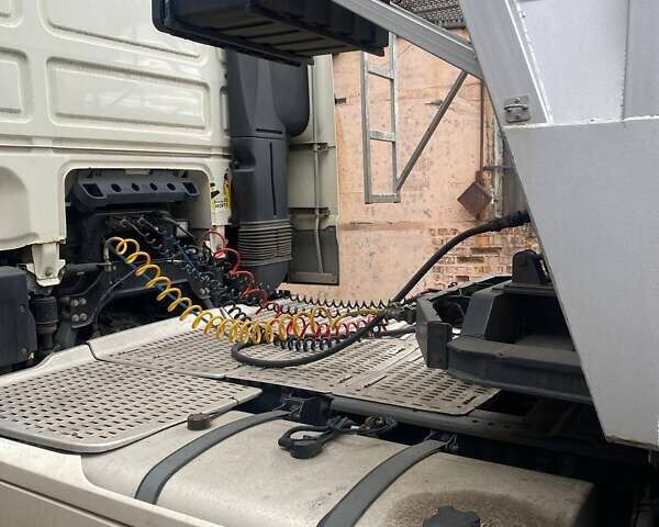 Белый Даф ХФ, объемом двигателя 12.9 л и пробегом 928 тыс. км за 49000 $, фото 7 на Automoto.ua