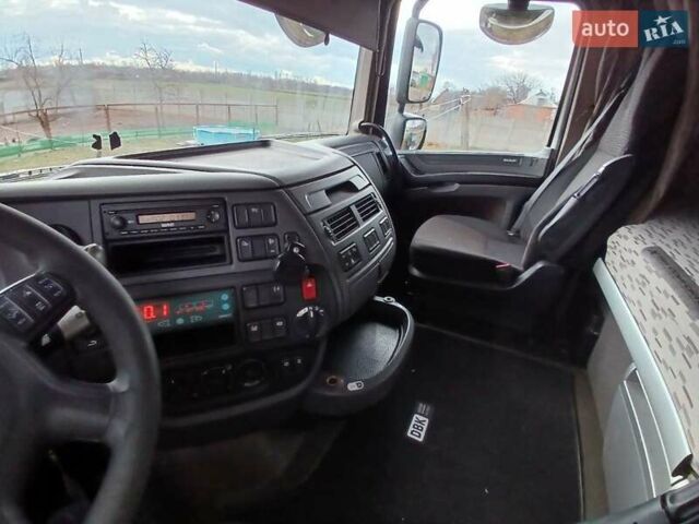 Белый Даф ХФ, объемом двигателя 12.9 л и пробегом 916 тыс. км за 25000 $, фото 2 на Automoto.ua