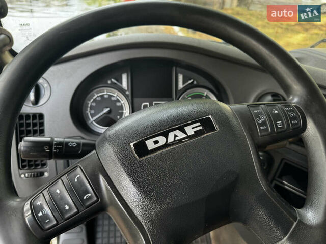 Белый Даф ХФ, объемом двигателя 12.9 л и пробегом 684 тыс. км за 24000 $, фото 8 на Automoto.ua