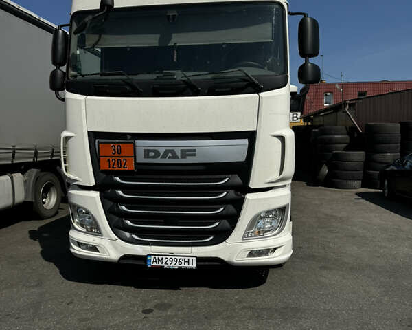 Белый Даф ХФ, объемом двигателя 12.9 л и пробегом 684 тыс. км за 24000 $, фото 16 на Automoto.ua