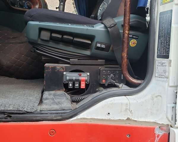 Белый Даф ХФ, объемом двигателя 0 л и пробегом 2 тыс. км за 8500 $, фото 8 на Automoto.ua