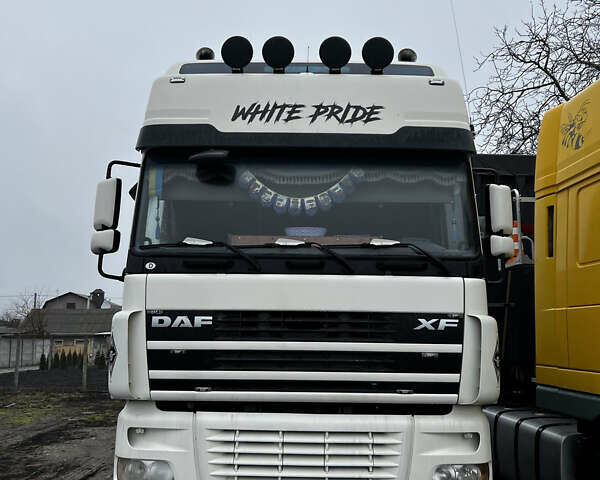 Белый Даф ХФ, объемом двигателя 12.6 л и пробегом 1 тыс. км за 23500 $, фото 1 на Automoto.ua