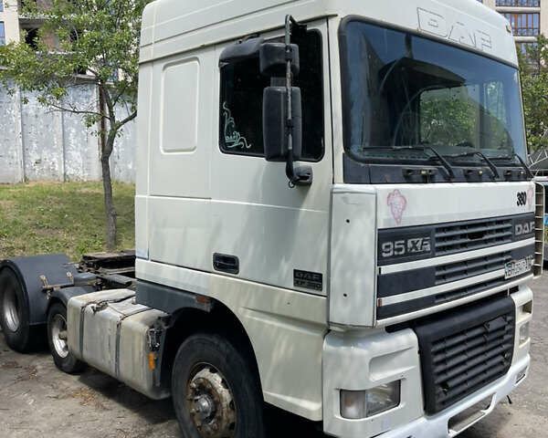 Белый Даф ХФ, объемом двигателя 12 л и пробегом 1 тыс. км за 5500 $, фото 4 на Automoto.ua