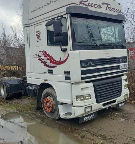 Білий Даф XF, об'ємом двигуна 0 л та пробігом 100 тис. км за 6600 $, фото 4 на Automoto.ua