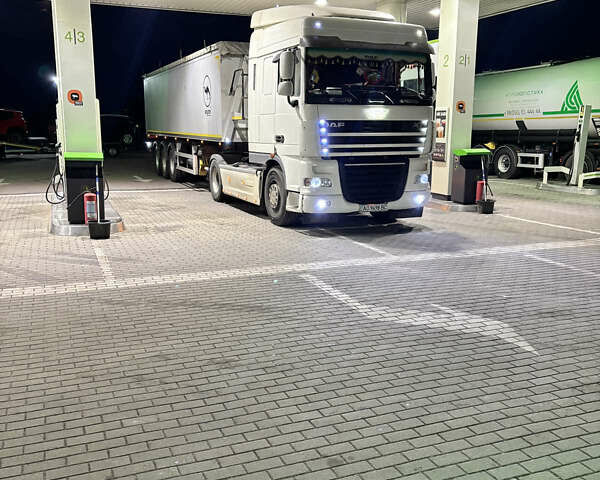 Белый Даф ХФ, объемом двигателя 12.58 л и пробегом 1 тыс. км за 10200 $, фото 2 на Automoto.ua