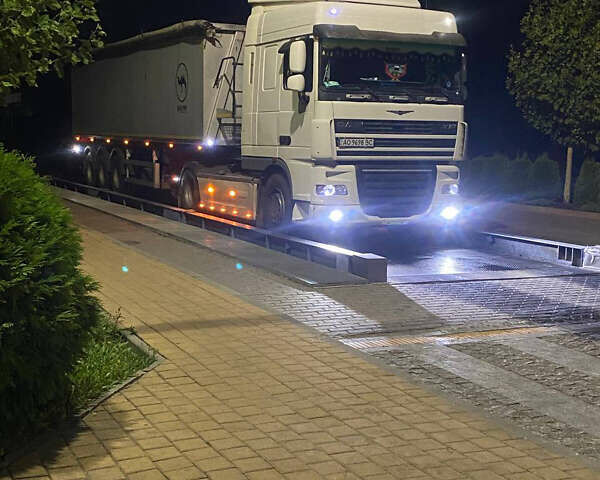 Белый Даф ХФ, объемом двигателя 12.58 л и пробегом 1 тыс. км за 10200 $, фото 4 на Automoto.ua