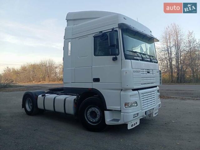 Белый Даф ХФ, объемом двигателя 12.6 л и пробегом 314 тыс. км за 10400 $, фото 4 на Automoto.ua