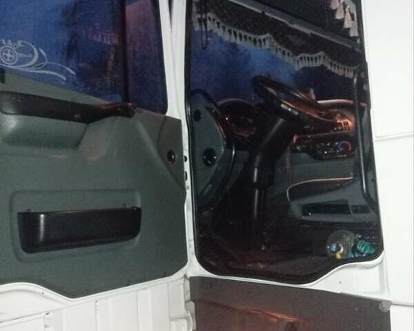 Белый Даф ХФ, объемом двигателя 12.6 л и пробегом 314 тыс. км за 10400 $, фото 16 на Automoto.ua