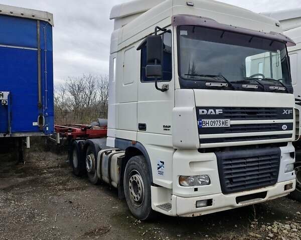 Белый Даф ХФ, объемом двигателя 12.58 л и пробегом 1 тыс. км за 11000 $, фото 1 на Automoto.ua